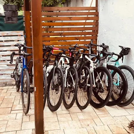 Tanny Boho Housy Na Pešej Zóne S 2 Parkovacími Miestami * Piest'any