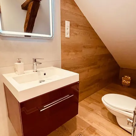 Tanny Boho Housy Na Pešej Zóne S 2 Parkovacími Miestami Apartamento *