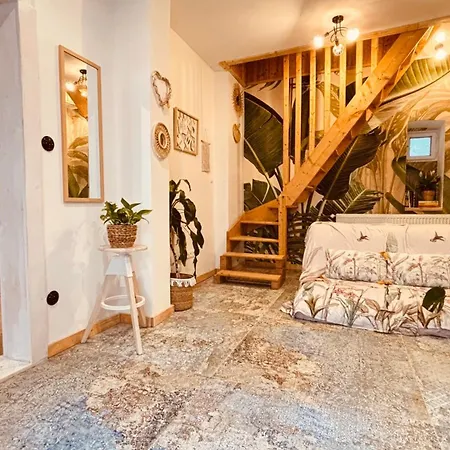 Tanny Boho Housy Na Pešej Zóne S 2 Parkovacími Miestami